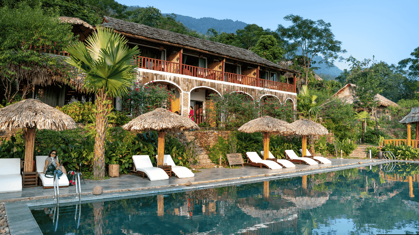 Hotels & Resorts